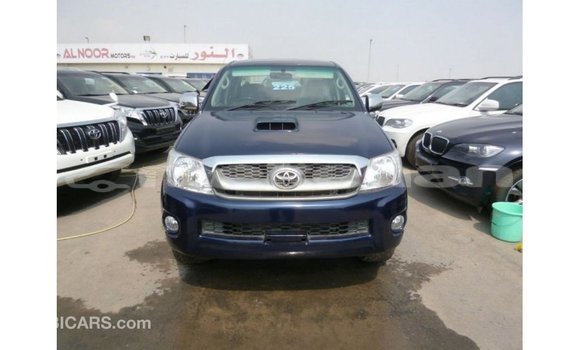 Buy Import Toyota Hilux Blue Car in Import - Dubai in Aragatsotn Buy Import Toyota Hilux Blue Car in Import - Dubai in Aragatsotn