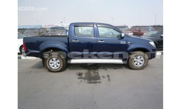 Buy Import Toyota Hilux Blue Car in Import - Dubai in Aragatsotn Buy Import Toyota Hilux Blue Car in Import - Dubai in Aragatsotn