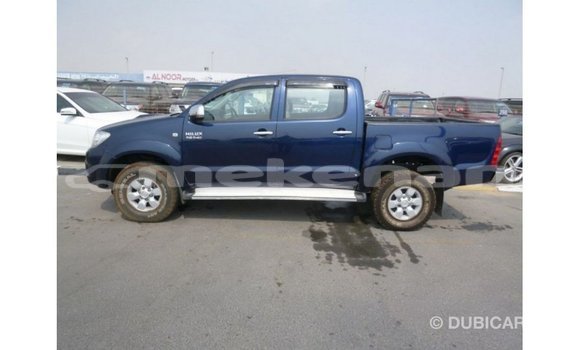 Buy Import Toyota Hilux Blue Car in Import - Dubai in Aragatsotn Buy Import Toyota Hilux Blue Car in Import - Dubai in Aragatsotn