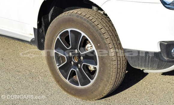 Buy Import Renault Duster White Car in Import - Dubai in Aragatsotn Buy Import Renault Duster White Car in Import - Dubai in Aragatsotn