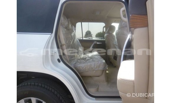 Buy Import Toyota Land Cruiser White Car in Import - Dubai in Aragatsotn Buy Import Toyota Land Cruiser White Car in Import - Dubai in Aragatsotn