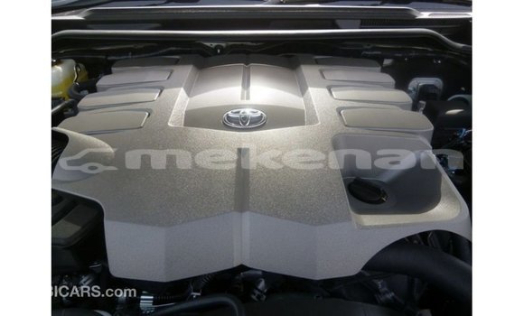 Buy Import Toyota Land Cruiser White Car in Import - Dubai in Aragatsotn Buy Import Toyota Land Cruiser White Car in Import - Dubai in Aragatsotn