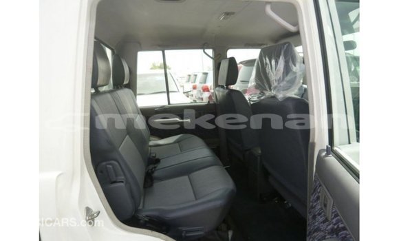 Buy Import Toyota Land Cruiser White Car in Import - Dubai in Aragatsotn Buy Import Toyota Land Cruiser White Car in Import - Dubai in Aragatsotn