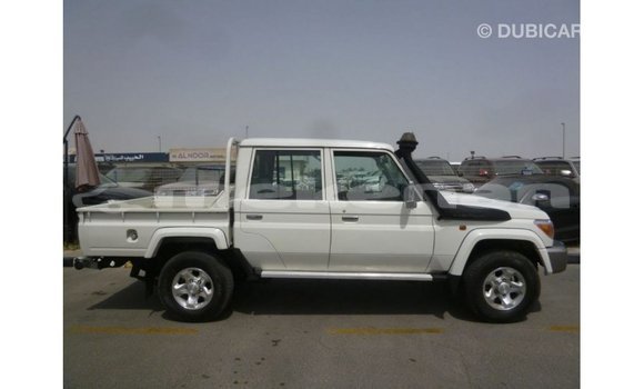 Buy Import Toyota Land Cruiser White Car in Import - Dubai in Aragatsotn Buy Import Toyota Land Cruiser White Car in Import - Dubai in Aragatsotn