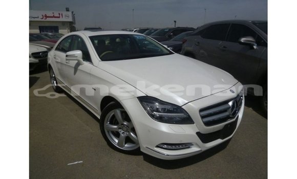 Buy Import Mercedes-Benz 350 White Car in Import - Dubai in Aragatsotn Buy Import Mercedes-Benz 350 White Car in Import - Dubai in Aragatsotn