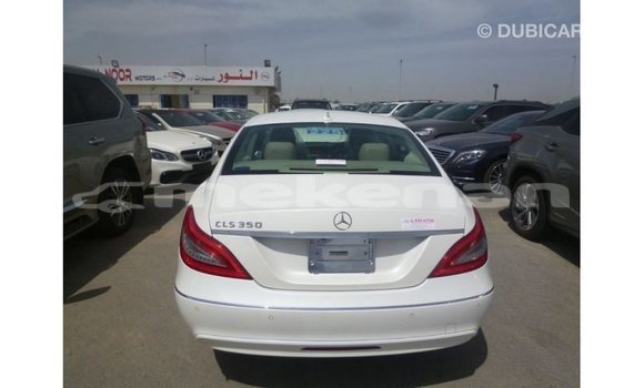 Buy Import Mercedes-Benz 350 White Car in Import - Dubai in Aragatsotn Buy Import Mercedes-Benz 350 White Car in Import - Dubai in Aragatsotn