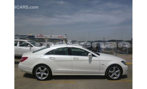 Buy Import Mercedes-Benz 350 White Car in Import - Dubai in Aragatsotn Buy Import Mercedes-Benz 350 White Car in Import - Dubai in Aragatsotn