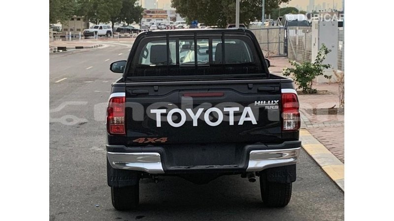 Big with watermark toyota hilux aragatsotn import dubai 2580