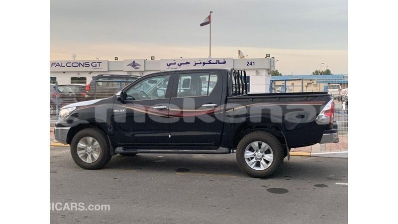 Big with watermark toyota hilux aragatsotn import dubai 2580