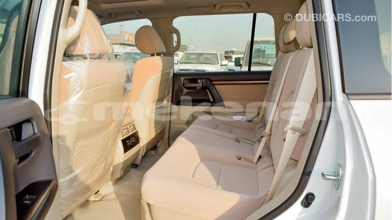 Big with watermark toyota land cruiser aragatsotn import dubai 2587