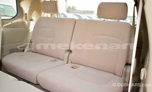 Buy Import Toyota Land Cruiser White Car in Import - Dubai in Aragatsotn Buy Import Toyota Land Cruiser White Car in Import - Dubai in Aragatsotn