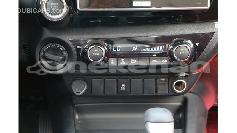 Big with watermark toyota hilux aragatsotn import dubai 2591