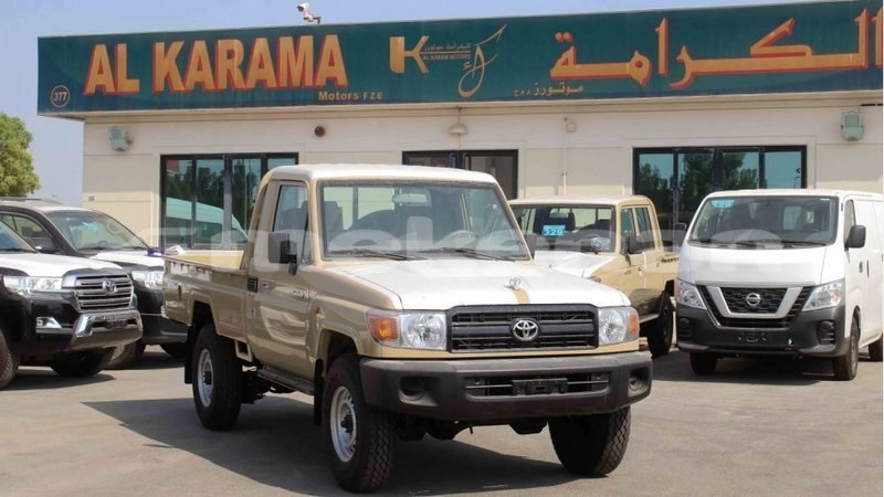 Big with watermark toyota land cruiser aragatsotn import dubai 2599
