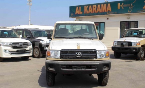 Buy Import Toyota Land Cruiser Beige Car in Import - Dubai in Aragatsotn Buy Import Toyota Land Cruiser Beige Car in Import - Dubai in Aragatsotn