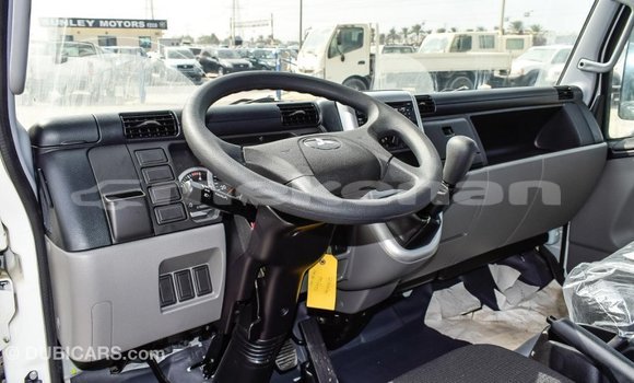 Buy Import Mitsubishi Carisma White Car in Import - Dubai in Aragatsotn Buy Import Mitsubishi Carisma White Car in Import - Dubai in Aragatsotn