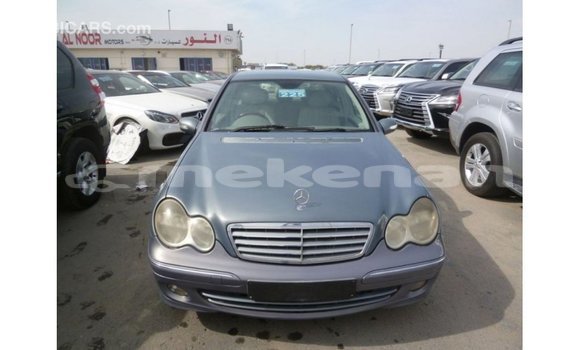 Buy Import Mercedes-Benz 190 Blue Car in Import - Dubai in Aragatsotn Buy Import Mercedes-Benz 190 Blue Car in Import - Dubai in Aragatsotn