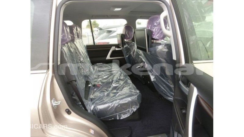 Big with watermark toyota land cruiser aragatsotn import dubai 2609