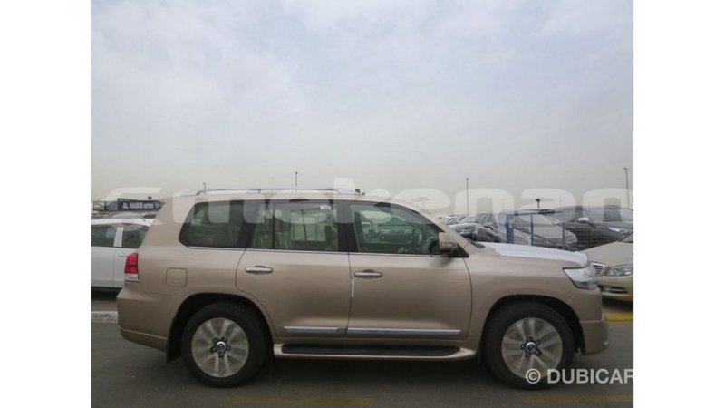 Big with watermark toyota land cruiser aragatsotn import dubai 2609