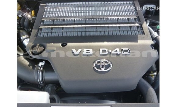 Buy Import Toyota Land Cruiser Brown Car in Import - Dubai in Aragatsotn Buy Import Toyota Land Cruiser Brown Car in Import - Dubai in Aragatsotn
