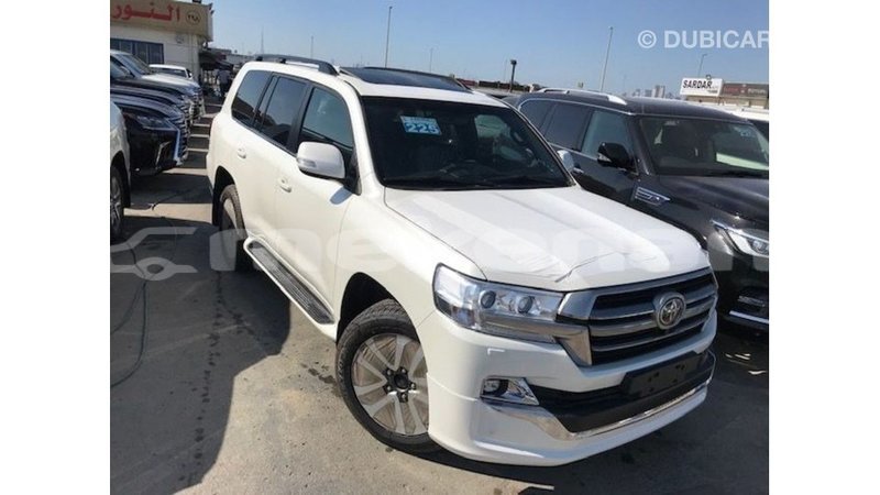 Big with watermark toyota land cruiser aragatsotn import dubai 2619