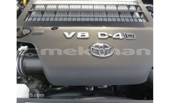 Buy Import Toyota Land Cruiser Blue Car in Import - Dubai in Aragatsotn Buy Import Toyota Land Cruiser Blue Car in Import - Dubai in Aragatsotn