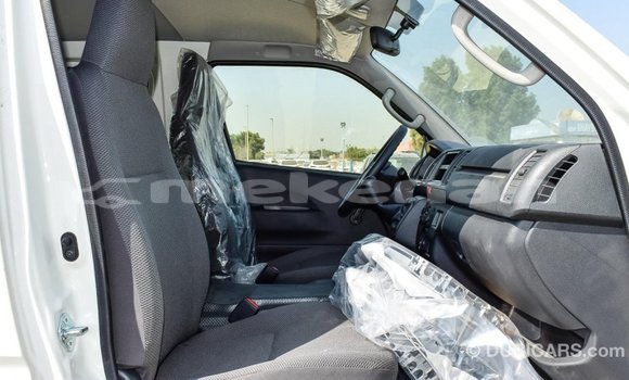 Buy Import Toyota Hiace White Car in Import - Dubai in Aragatsotn Buy Import Toyota Hiace White Car in Import - Dubai in Aragatsotn