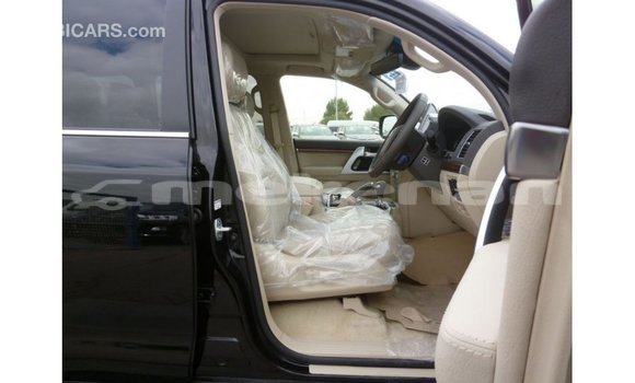 Buy Import Toyota Land Cruiser Black Car in Import - Dubai in Aragatsotn Buy Import Toyota Land Cruiser Black Car in Import - Dubai in Aragatsotn