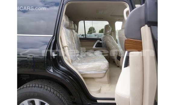 Buy Import Toyota Land Cruiser Black Car in Import - Dubai in Aragatsotn Buy Import Toyota Land Cruiser Black Car in Import - Dubai in Aragatsotn