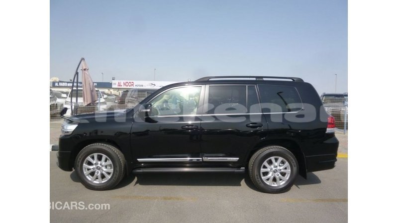 Big with watermark toyota land cruiser aragatsotn import dubai 2636