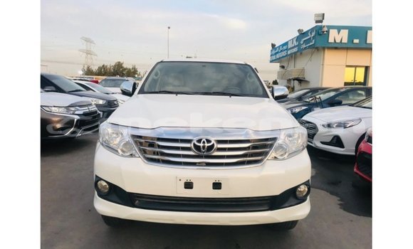Buy Import Toyota Fortuner White Car in Import - Dubai in Aragatsotn Buy Import Toyota Fortuner White Car in Import - Dubai in Aragatsotn