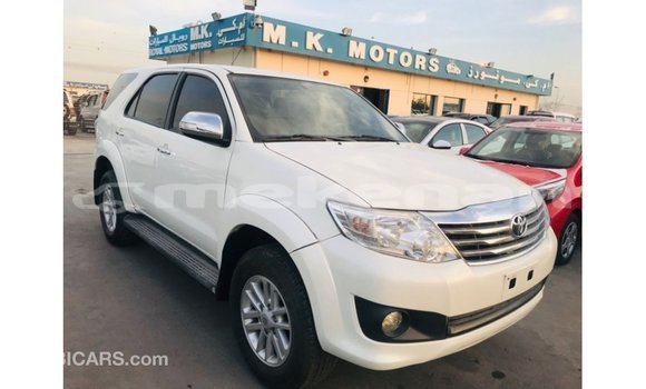 Buy Import Toyota Fortuner White Car in Import - Dubai in Aragatsotn Buy Import Toyota Fortuner White Car in Import - Dubai in Aragatsotn