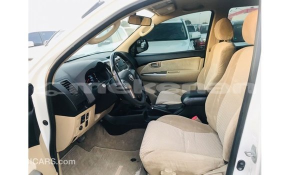Buy Import Toyota Fortuner White Car in Import - Dubai in Aragatsotn Buy Import Toyota Fortuner White Car in Import - Dubai in Aragatsotn