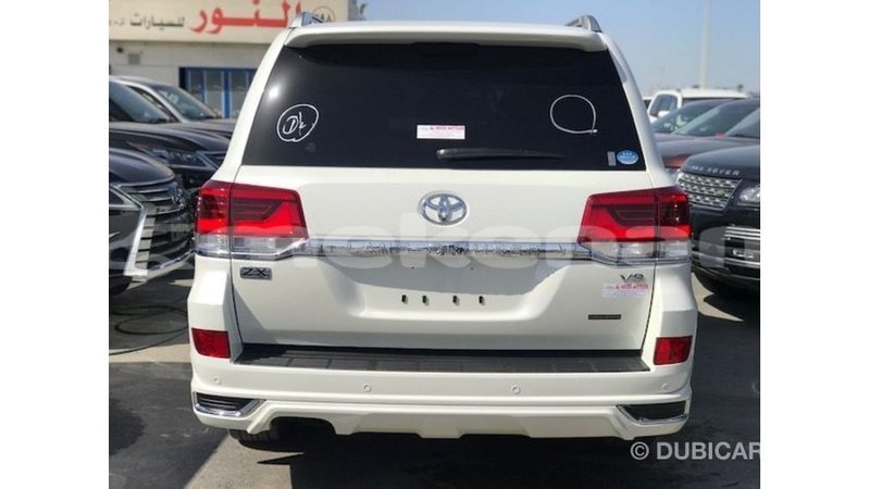 Big with watermark toyota land cruiser aragatsotn import dubai 2643