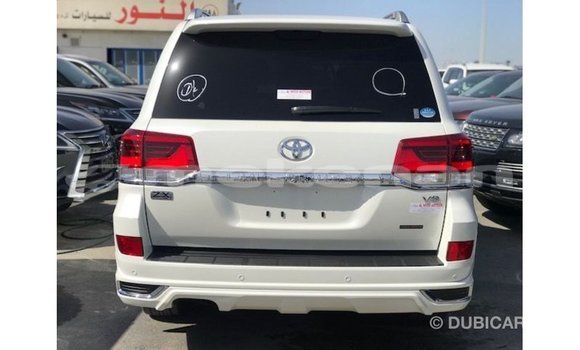 Buy Import Toyota Land Cruiser White Car in Import - Dubai in Aragatsotn Buy Import Toyota Land Cruiser White Car in Import - Dubai in Aragatsotn