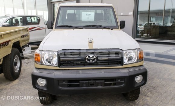 Buy Import Toyota Land Cruiser Beige Car in Import - Dubai in Aragatsotn Buy Import Toyota Land Cruiser Beige Car in Import - Dubai in Aragatsotn