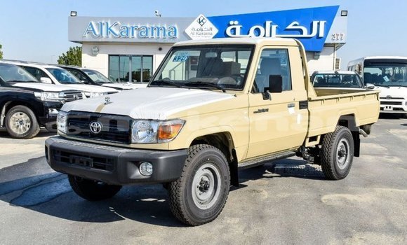 Buy Import Toyota Land Cruiser Beige Car in Import - Dubai in Aragatsotn Buy Import Toyota Land Cruiser Beige Car in Import - Dubai in Aragatsotn