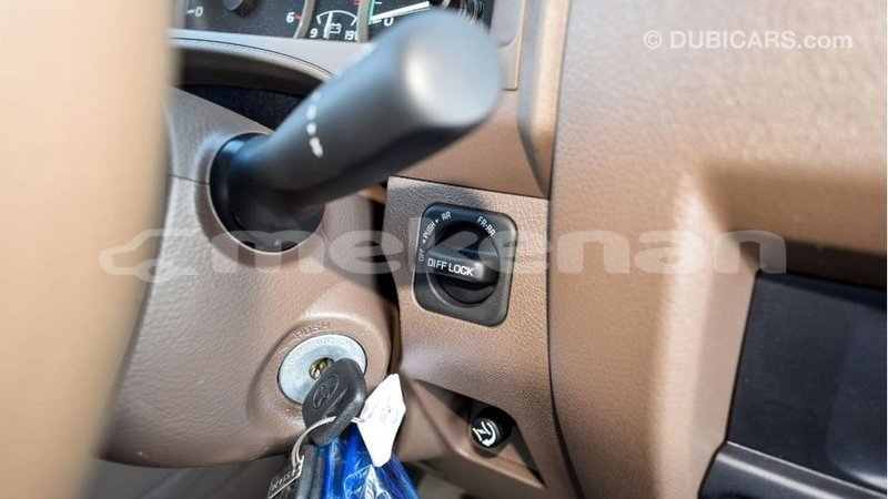 Big with watermark toyota land cruiser aragatsotn import dubai 2646