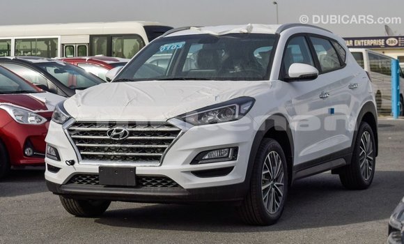 Buy Import Hyundai Tucson White Car in Import - Dubai in Aragatsotn Buy Import Hyundai Tucson White Car in Import - Dubai in Aragatsotn