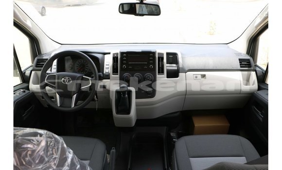 Buy Import Toyota Hiace White Car in Import - Dubai in Aragatsotn Buy Import Toyota Hiace White Car in Import - Dubai in Aragatsotn