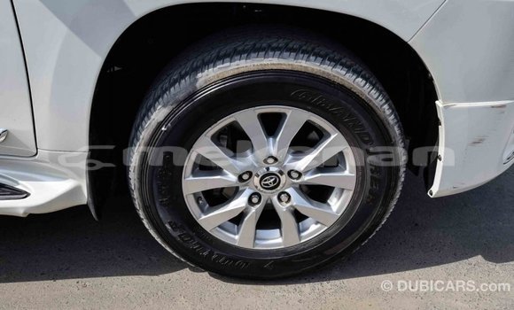 Buy Import Toyota Land Cruiser White Car in Import - Dubai in Aragatsotn Buy Import Toyota Land Cruiser White Car in Import - Dubai in Aragatsotn