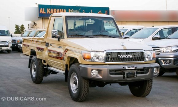 Buy Import Toyota Land Cruiser Beige Car in Import - Dubai in Aragatsotn Buy Import Toyota Land Cruiser Beige Car in Import - Dubai in Aragatsotn