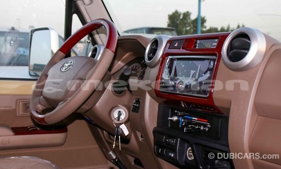 Buy Import Toyota Land Cruiser Beige Car in Import - Dubai in Aragatsotn Buy Import Toyota Land Cruiser Beige Car in Import - Dubai in Aragatsotn