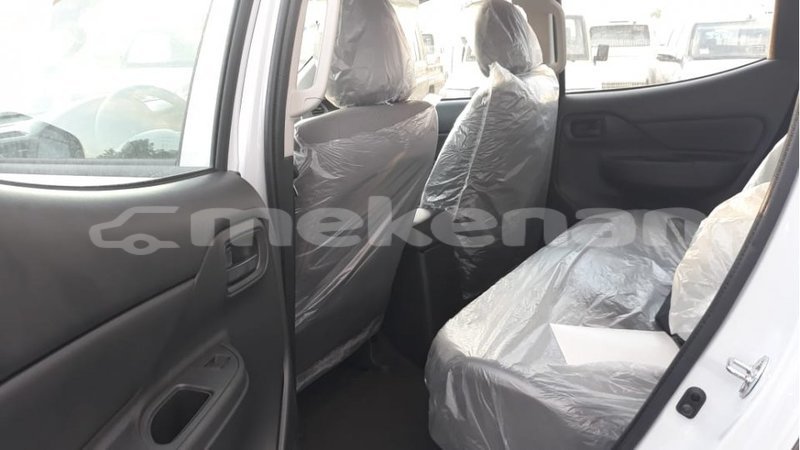 Big with watermark mitsubishi l200 aragatsotn import dubai 2659
