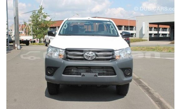 Buy Import Toyota Hilux White Car in Import - Dubai in Aragatsotn Buy Import Toyota Hilux White Car in Import - Dubai in Aragatsotn