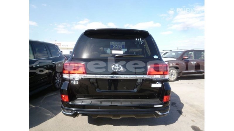 Big with watermark toyota land cruiser aragatsotn import dubai 2664