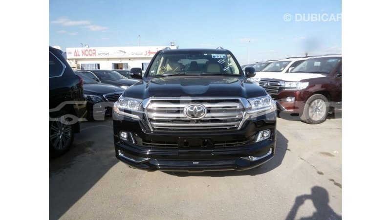 Big with watermark toyota land cruiser aragatsotn import dubai 2664