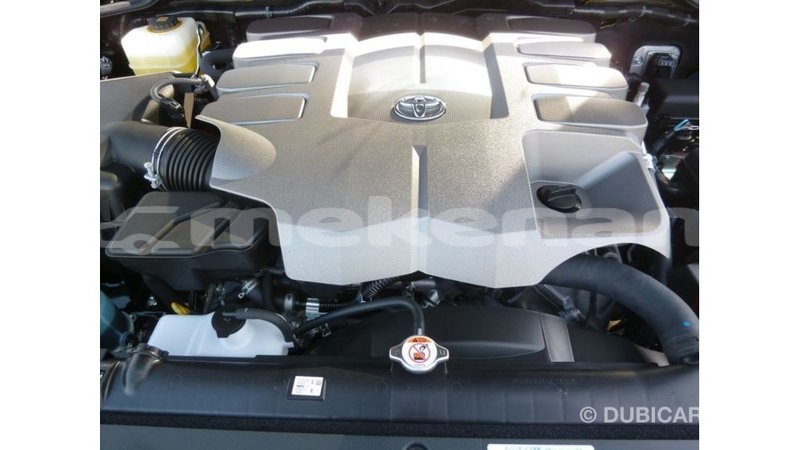 Big with watermark toyota land cruiser aragatsotn import dubai 2664