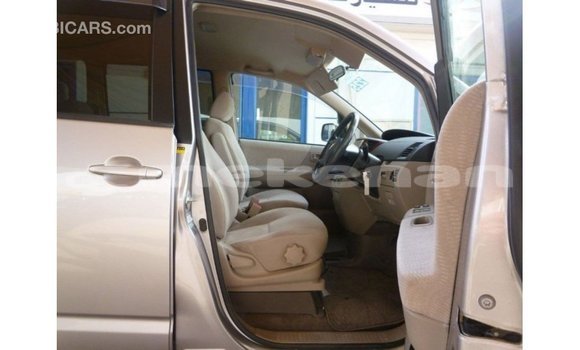 Buy Import Toyota Voxy Other Car in Import - Dubai in Aragatsotn Buy Import Toyota Voxy Other Car in Import - Dubai in Aragatsotn