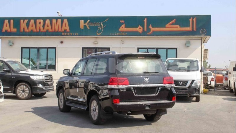 Big with watermark toyota land cruiser aragatsotn import dubai 2667