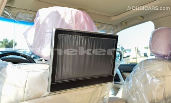 Buy Import Toyota Land Cruiser White Car in Import - Dubai in Aragatsotn Buy Import Toyota Land Cruiser White Car in Import - Dubai in Aragatsotn